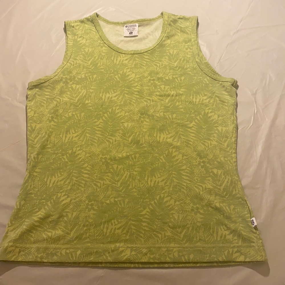 Women’s Columbia sleeveless tee, M